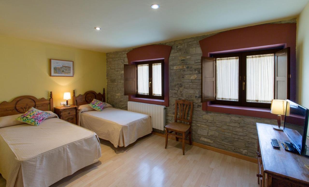 Hotel Rural Los Cerezos De Yanguas Buitenkant foto
