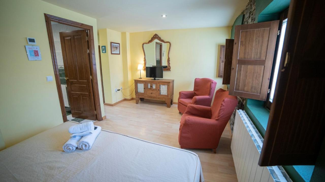 Hotel Rural Los Cerezos De Yanguas Buitenkant foto