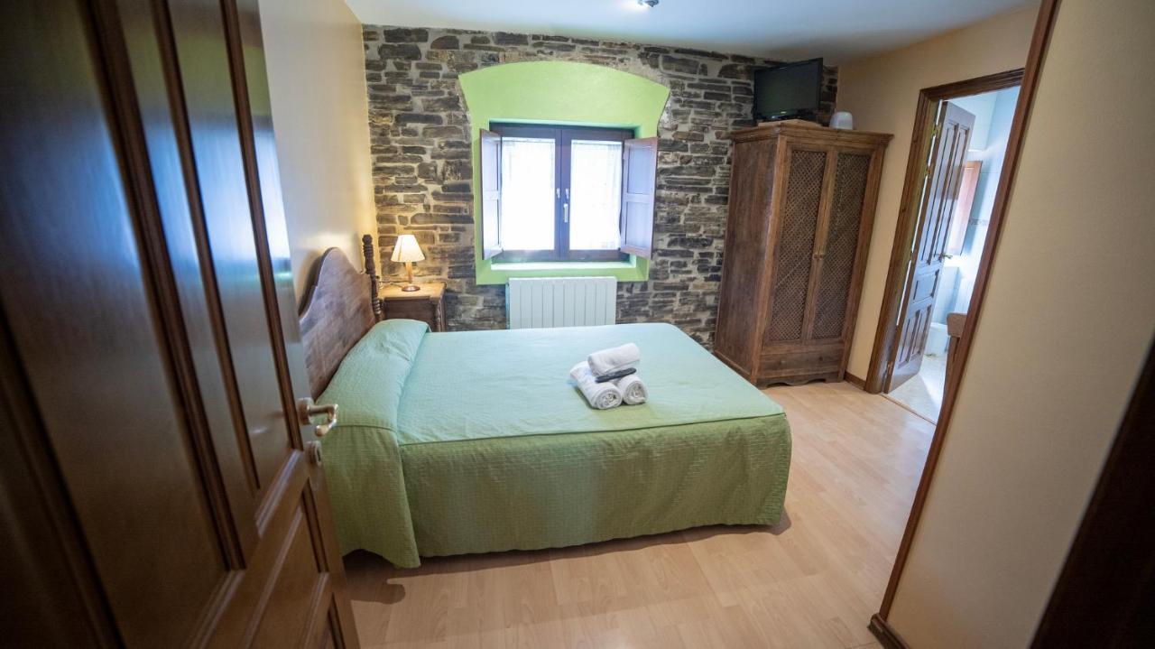 Hotel Rural Los Cerezos De Yanguas Buitenkant foto